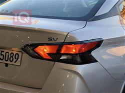 نيسان فيرسا